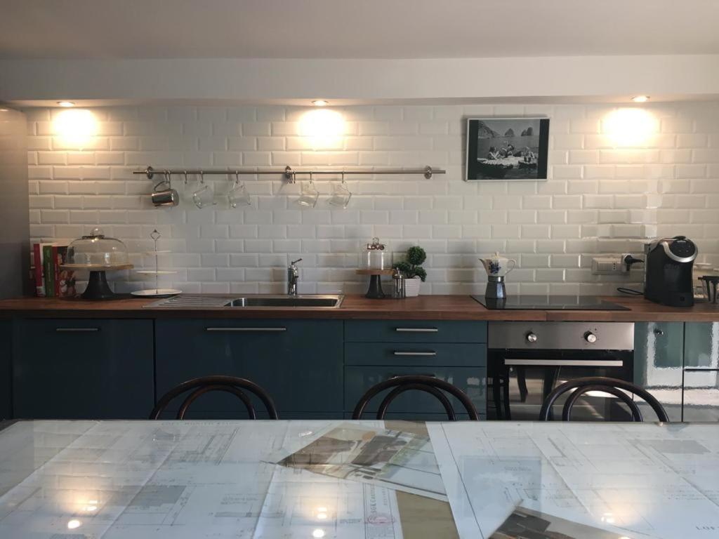 La Casa Di Marcello Apartment Torre Annunziata Bagian luar foto