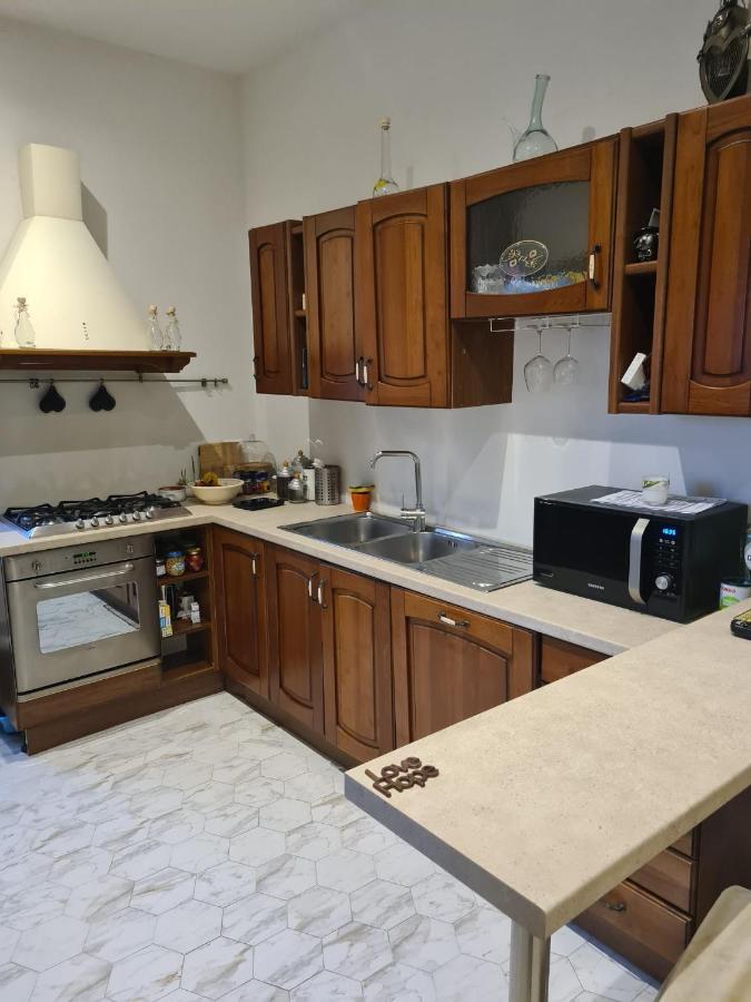 La Casa Di Marcello Apartment Torre Annunziata Bagian luar foto