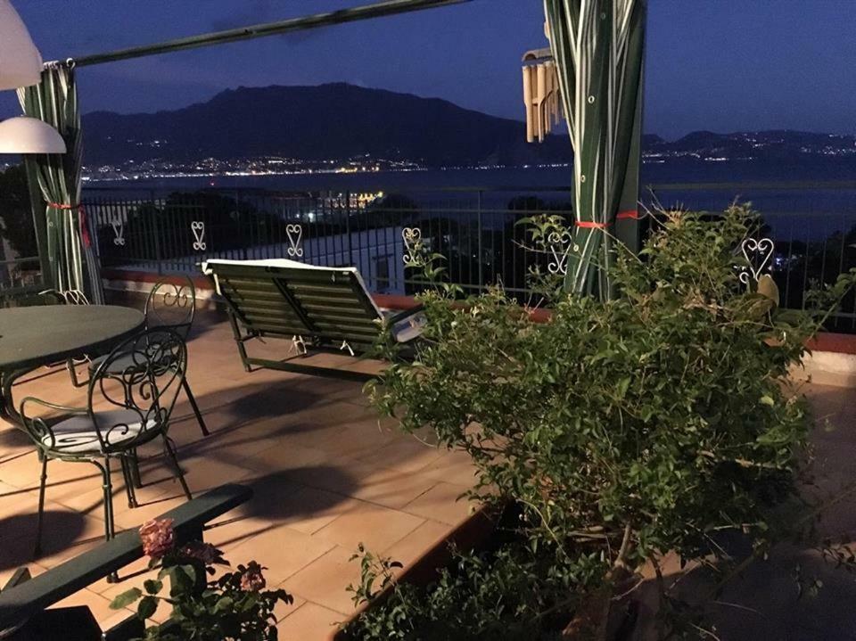 La Casa Di Marcello Apartment Torre Annunziata Bagian luar foto